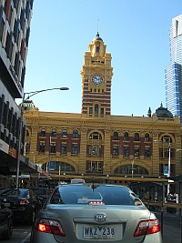 VIC - Melbourne - Flinders St Station (30 Jan 2011)